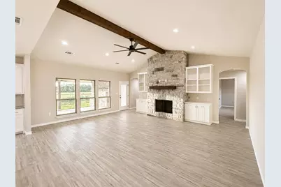 1013 Abbie Ruth Court, Springtown, TX 76082 - Photo 5