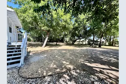830 Blackburn Street, Grand Prairie, TX 75050 - Photo 37