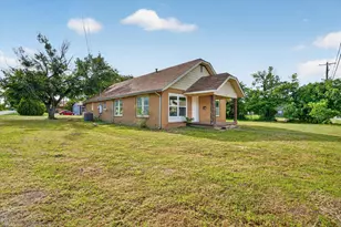 320 & 316 N 2nd St, Jacksboro, TX 76458 - Photo 23