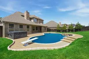 317 Landview Dr, Burleson, TX 76028 - Photo 3