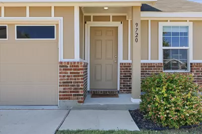 9720 Motley Drive, Fort Worth, TX 76179 - Photo 3