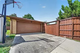 2816 Pinehurst Dr, Plano, TX 75075 - Photo 33
