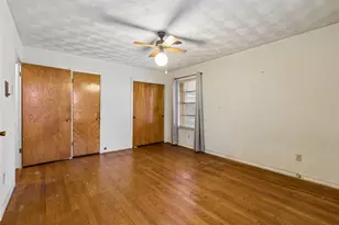 10519 Estate Ln, Dallas, TX 75238 - Photo 15