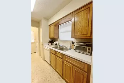 1110 S Rusk Street #A, Weatherford, TX 76086 - Photo 3