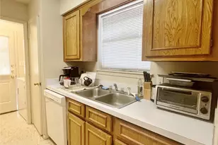 1110 S Rusk St, Weatherford, TX 76086 - Photo 3