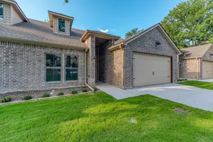 510 W 0Ak St, Weatherford, TX 76086 - Photo 1