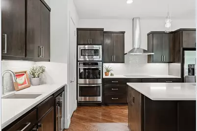 6908 Chantilly Court, Dallas, TX 75214 - Photo 17