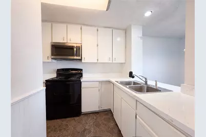 5506 Boca Raton Boulevard #436, Fort Worth, TX 76112 - Photo 17