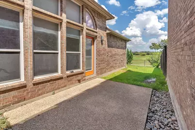 9129 Cottonwood Village Drive, Fort Worth, TX 76120 - Photo 15