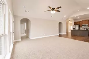 512 Strait Ln, Waxahachie, TX 75165 - Photo 3