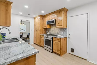 104 N Weatherred Drive, Richardson, TX 75080 - Photo 11