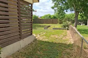 4405 S Cornelia Cir, Corpus Christi, TX 78408 - Photo 3
