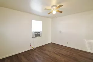 715 E 3rd St, Weatherford, TX 76086 - Photo 5