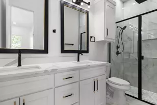 4237 Avenue H, Fort Worth, TX 76105 - Photo 9