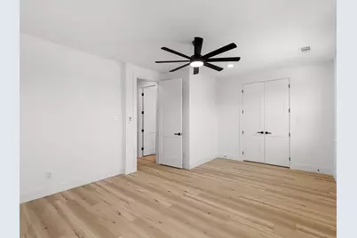 4237 Avenue H, Fort Worth, TX 76105 - Photo 7