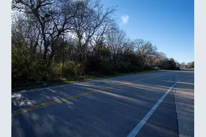 2701 Ames Road, Lancaster, TX 75134 - Photo 3