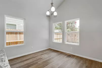 2511 Birdell Court, Fort Worth, TX 76105 - Photo 9