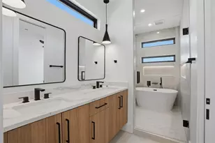 4526 Cabell Dr, Dallas, TX 75204 - Photo 11
