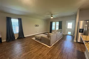 716 Griffith Pk Trl, Alvarado, TX 76009 - Photo 3