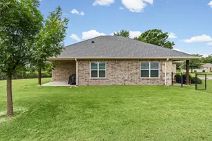 228 Mill St, Emory, TX 75440 - Photo 33