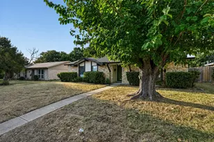 1817 Millwick St, Garland, TX 75044 - Photo 3