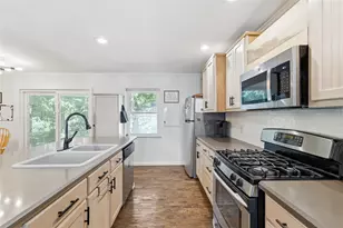 13227 Challaburton Dr, Farmers Branch, TX 75234 - Photo 15