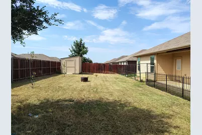 423 Regatta Lane, Azle, TX 76020 - Photo 23