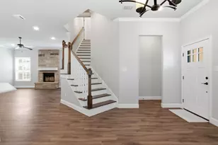 608 Joy Ct, Burleson, TX 76028 - Photo 9