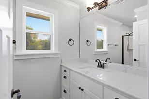 608 Joy Ct, Burleson, TX 76028 - Photo 29