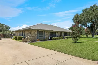 4361 Rota Circle, Fort Worth, TX 76133 - Photo 3