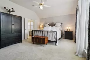 2845 Birmingham Dr, Grand Prairie, TX 75052 - Photo 3
