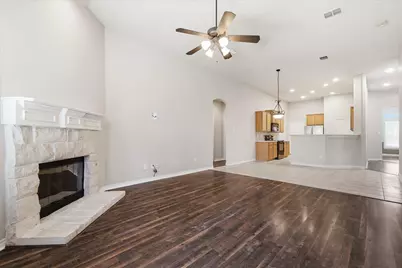 629 Lake City Drive, Lewisville, TX 75056 - Photo 11