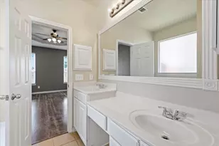 629 Lake City Dr, Lewisville, TX 75056 - Photo 25