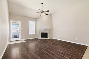629 Lake City Dr, Lewisville, TX 75056 - Photo 9