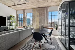 1122 Jackson St, Dallas, TX 75202 - Photo 3