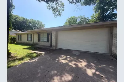 2315 W Park Avenue, Corsicana, TX 75110 - Photo 1