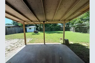 2315 W Park Avenue, Corsicana, TX 75110 - Photo 9