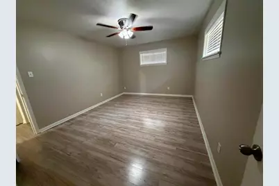 2315 W Park Avenue, Corsicana, TX 75110 - Photo 5