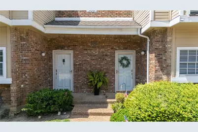 3550 Country Square Drive #505, Carrollton, TX 75006 - Photo 5