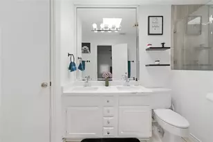 3550 Country Square Dr, Carrollton, TX 75006 - Photo 11