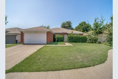 10805 Pebblecreek Court, Benbrook, TX 76126 - Photo 1