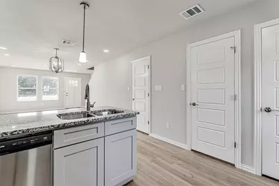 406 Grand Avenue, Fort Worth, TX 76164 - Photo 19