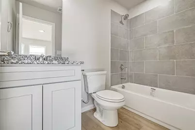 406 Grand Avenue, Fort Worth, TX 76164 - Photo 3