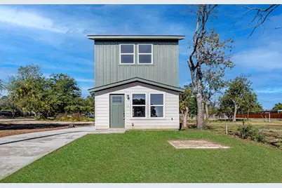 406 Grand Avenue, Fort Worth, TX 76164 - Photo 1