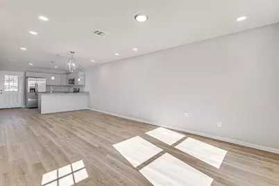 406 Grand Avenue, Fort Worth, TX 76164 - Photo 9