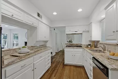 939 Blue Lake Circle, Richardson, TX 75080 - Photo 15