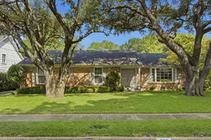 939 Blue Lake Cir, Richardson, TX 75080 - Photo 1