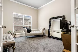 208 Burberry Dr, Grand Prairie, TX 75052 - Photo 9