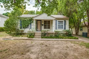 9543 Peninsula Dr, Dallas, TX 75218 - Photo 1