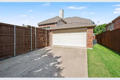 8481 Liverpool Lane, Frisco, TX 75036 - Photo 37